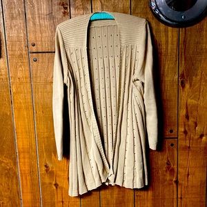 XL Elementz cardigan sweater, tan, 34 inches from neck to hem. Tan
